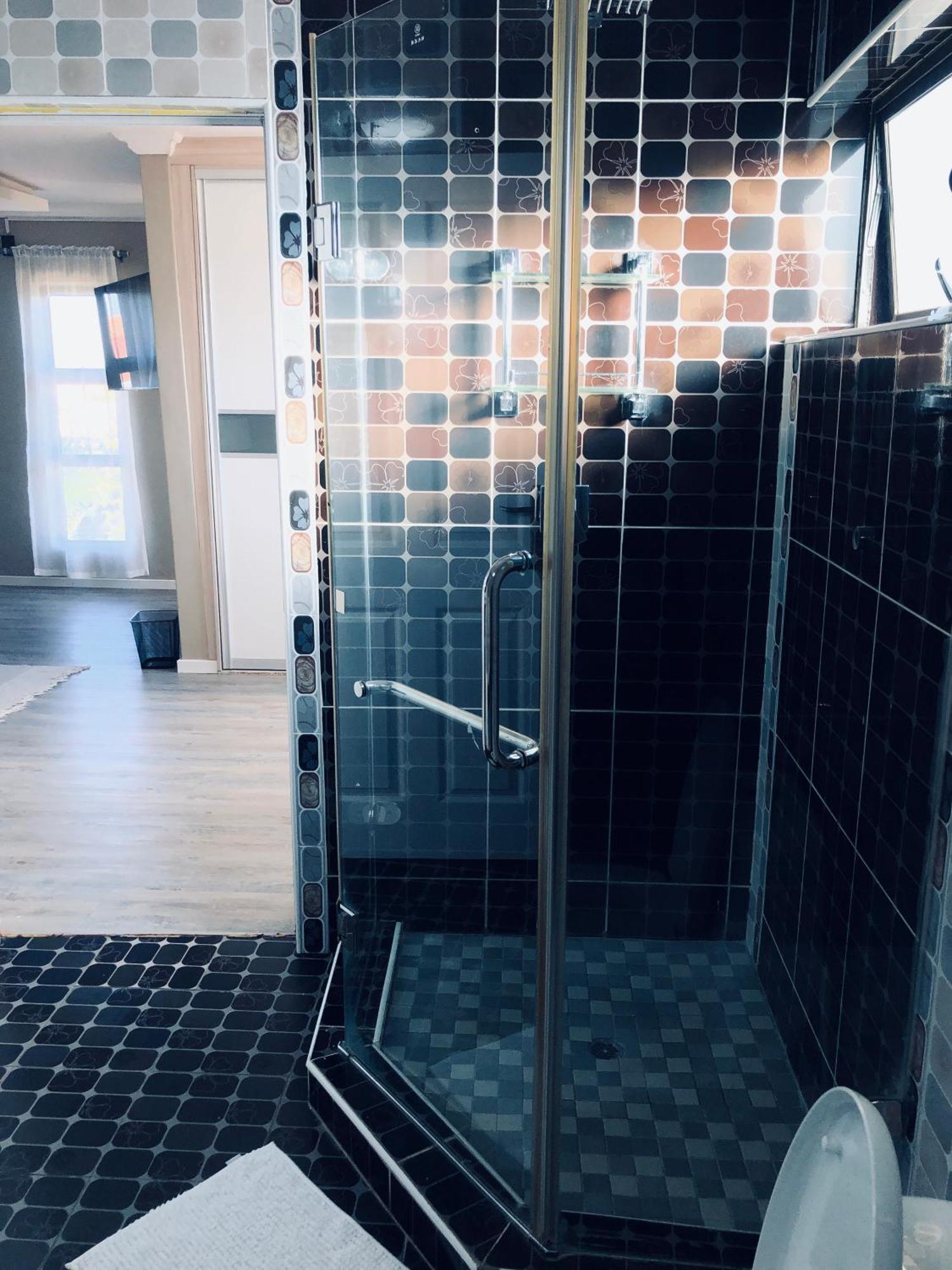 Gabz Airport Inn ハボローネ エクステリア 写真
